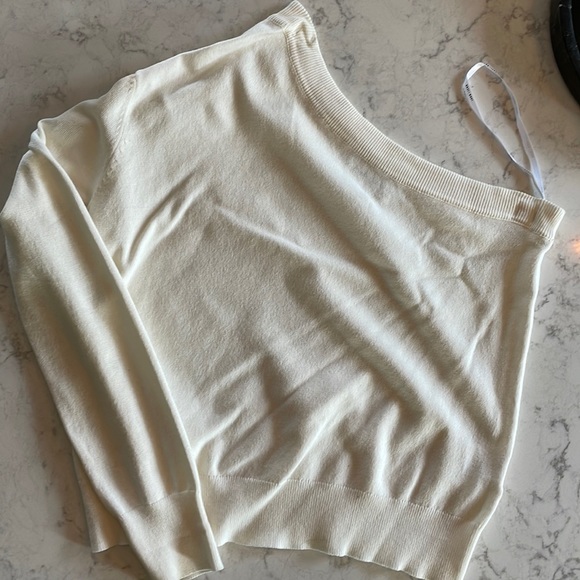 x Revolve One Shoulder Sweater by John & Jenn by Line - Picture 3 of 5